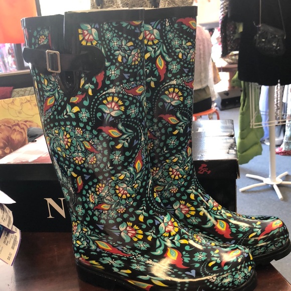nomad rain boots